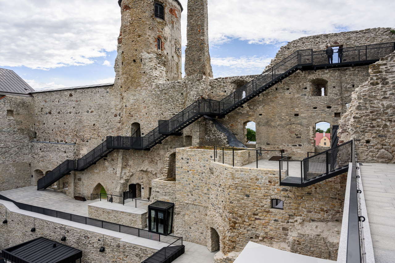 renovation_of_haapsalu_episcopal_castle_estonia_kaos_architects